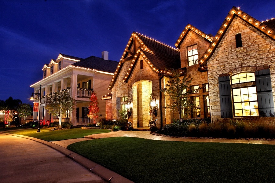How Home Lighting Control Makes for a Happier Holiday Season