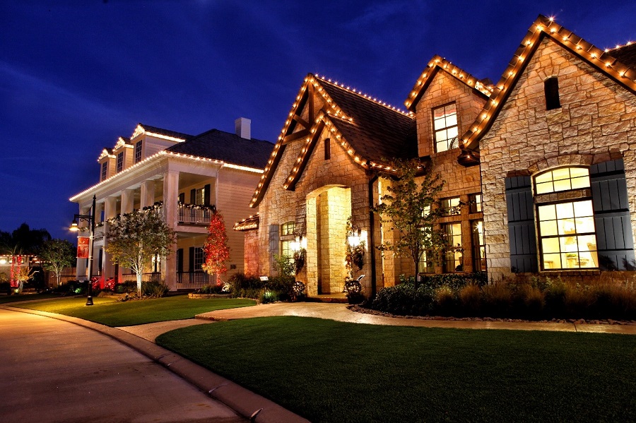 How Home Lighting Control Makes for a Happier Holiday Season